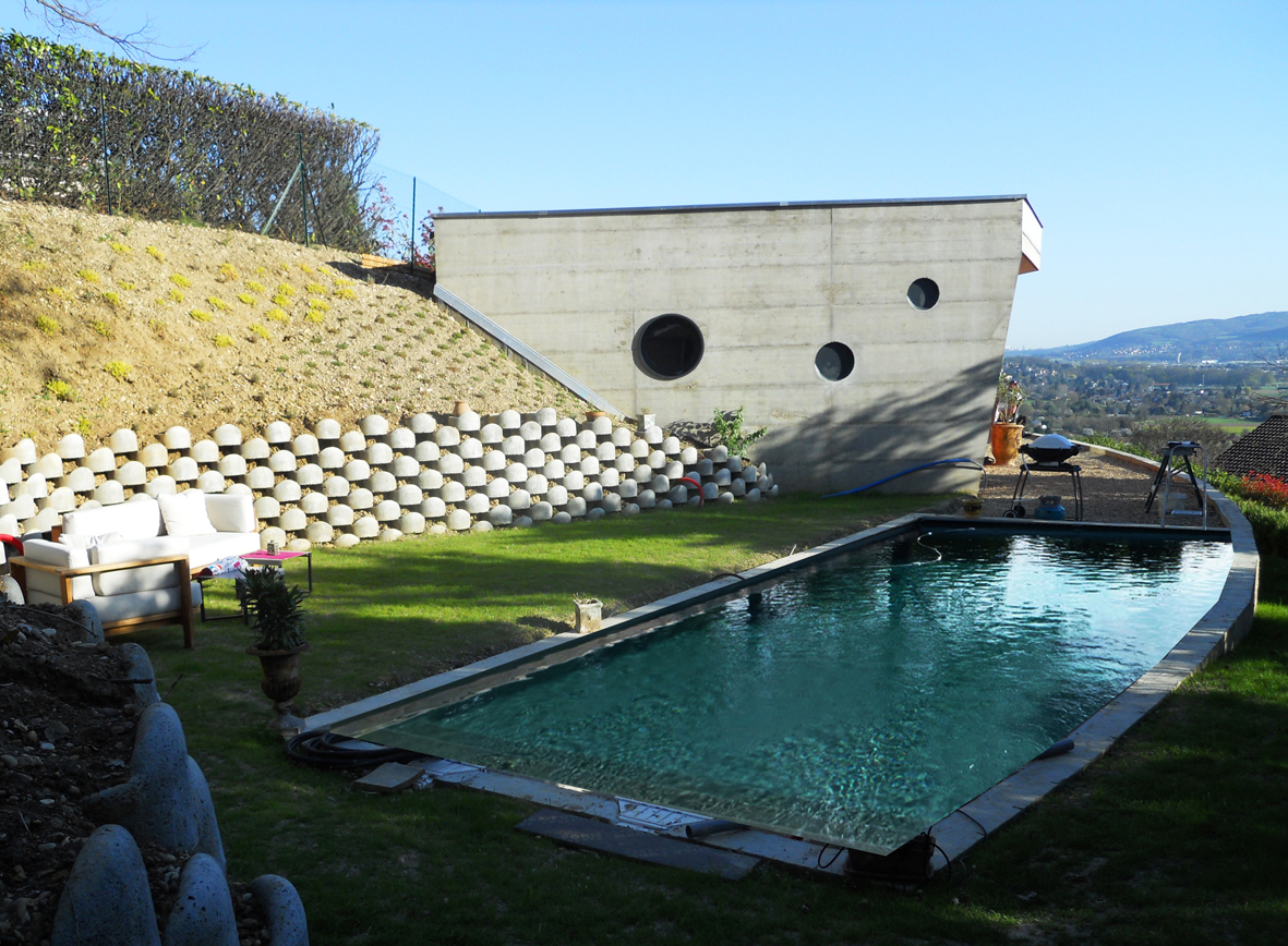 maison-architecte-ain-beton-piscine